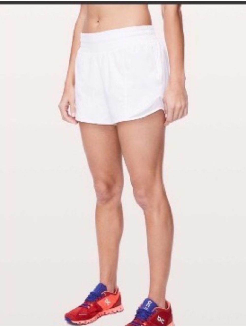 Lululemon Hotty Hot Shorts II 4” in White Size 14